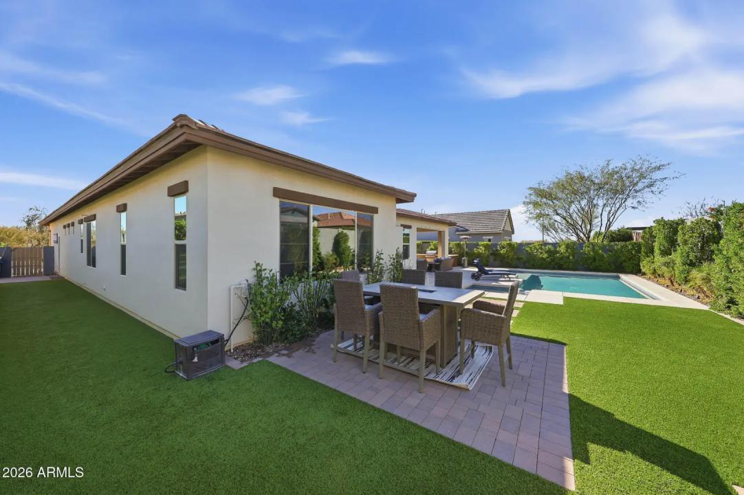 Real Estate Picture 44