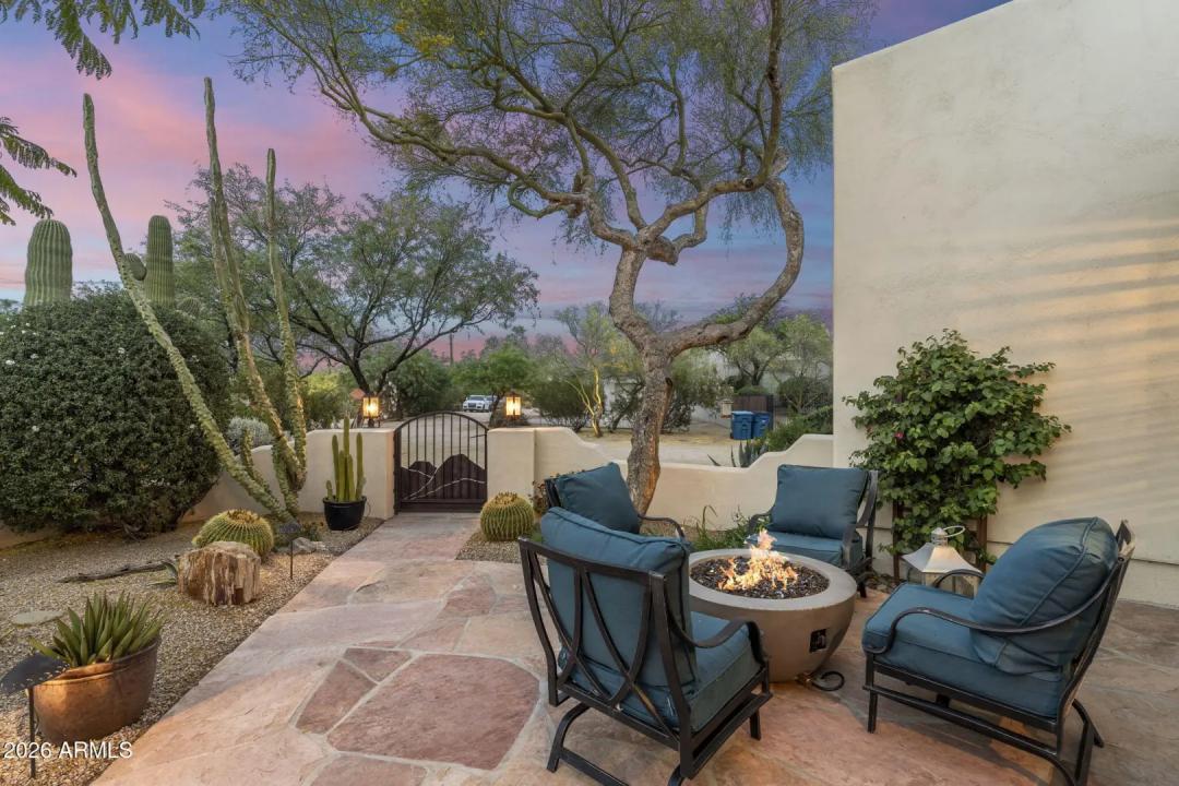 Real Estate Picture 8