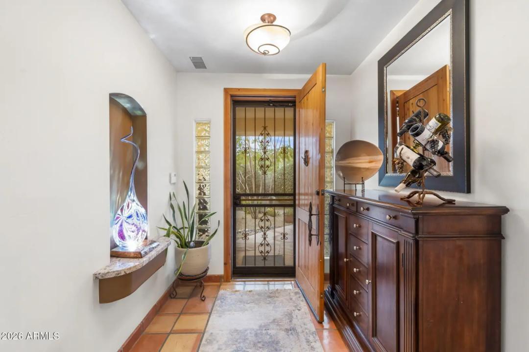 Real Estate Picture 10