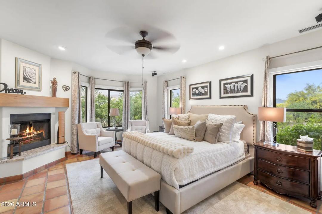 Real Estate Picture 19