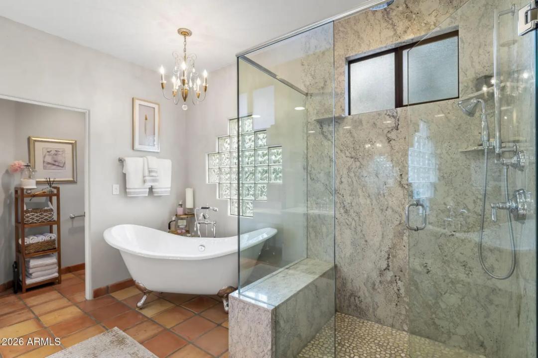 Real Estate Picture 23