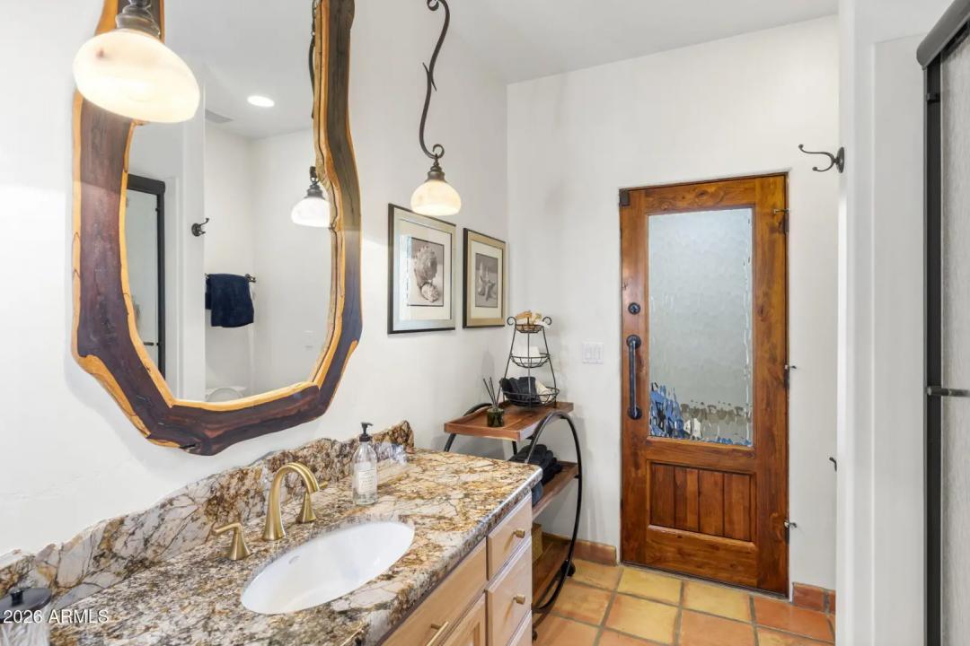 Real Estate Picture 27