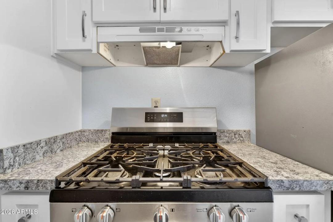 Real Estate Picture 10