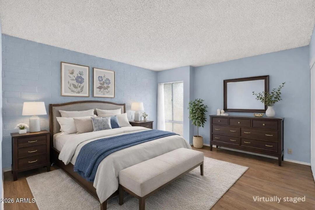 Real Estate Picture 5