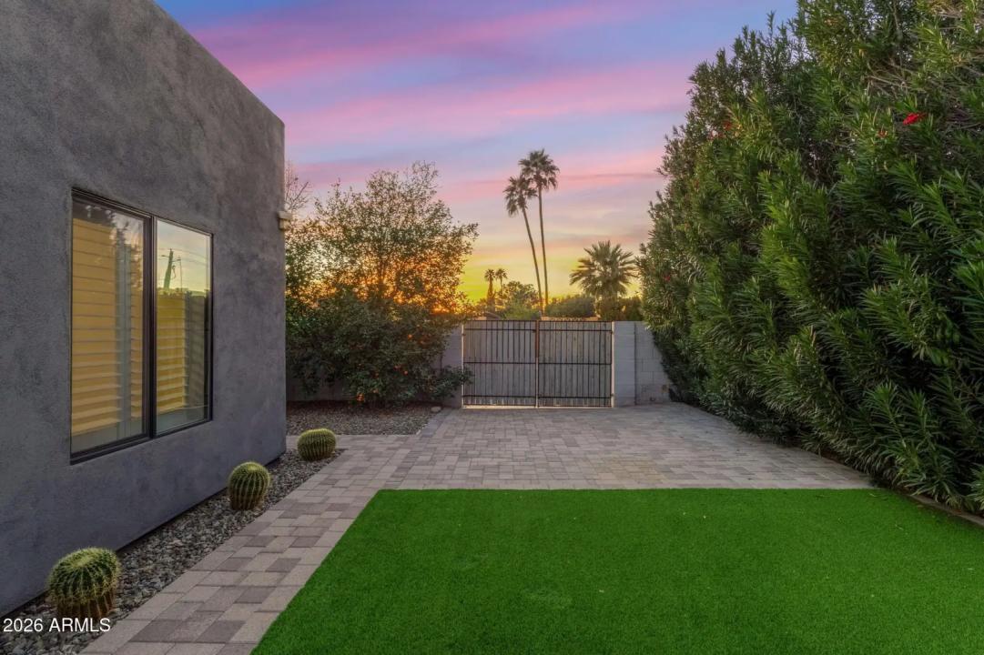 Real Estate Picture 48