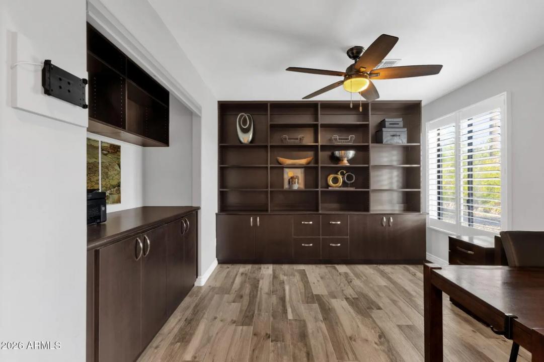 Real Estate Picture 22