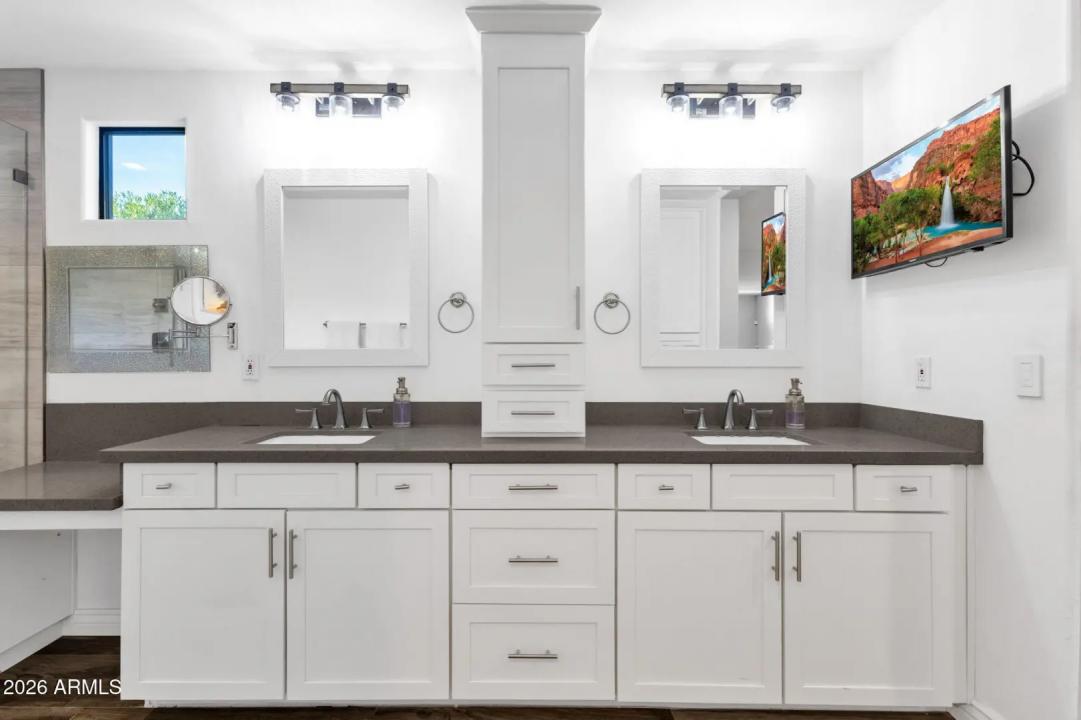 Real Estate Picture 28