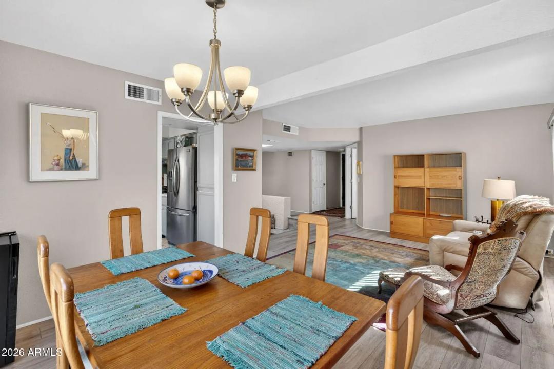 Real Estate Picture 11