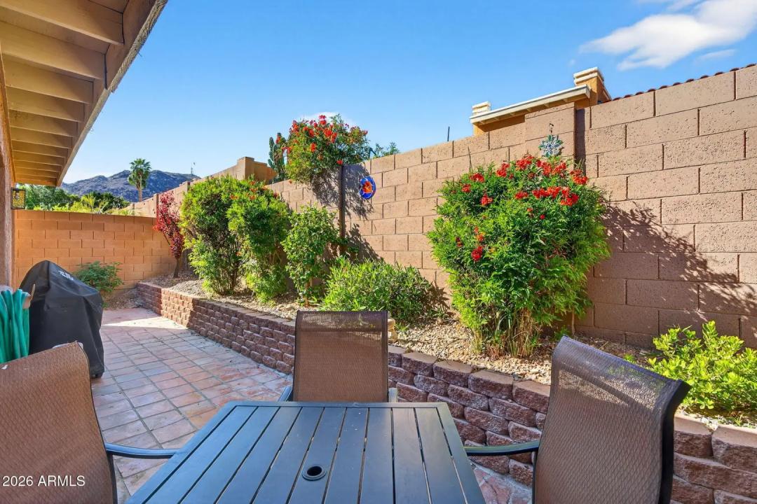 Real Estate Picture 18