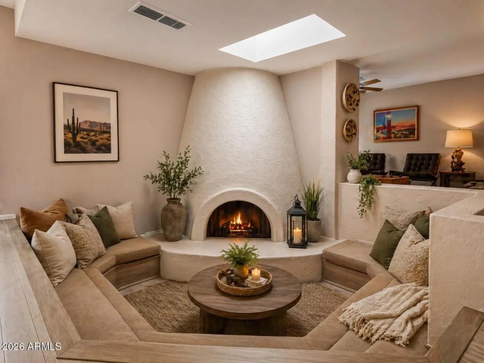 Real Estate Picture 3