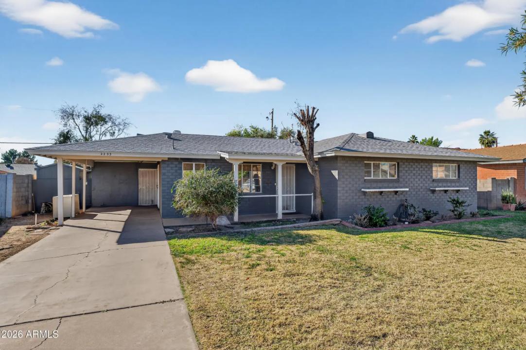 2233 W FLOWER Street Phoenix AZ 85015