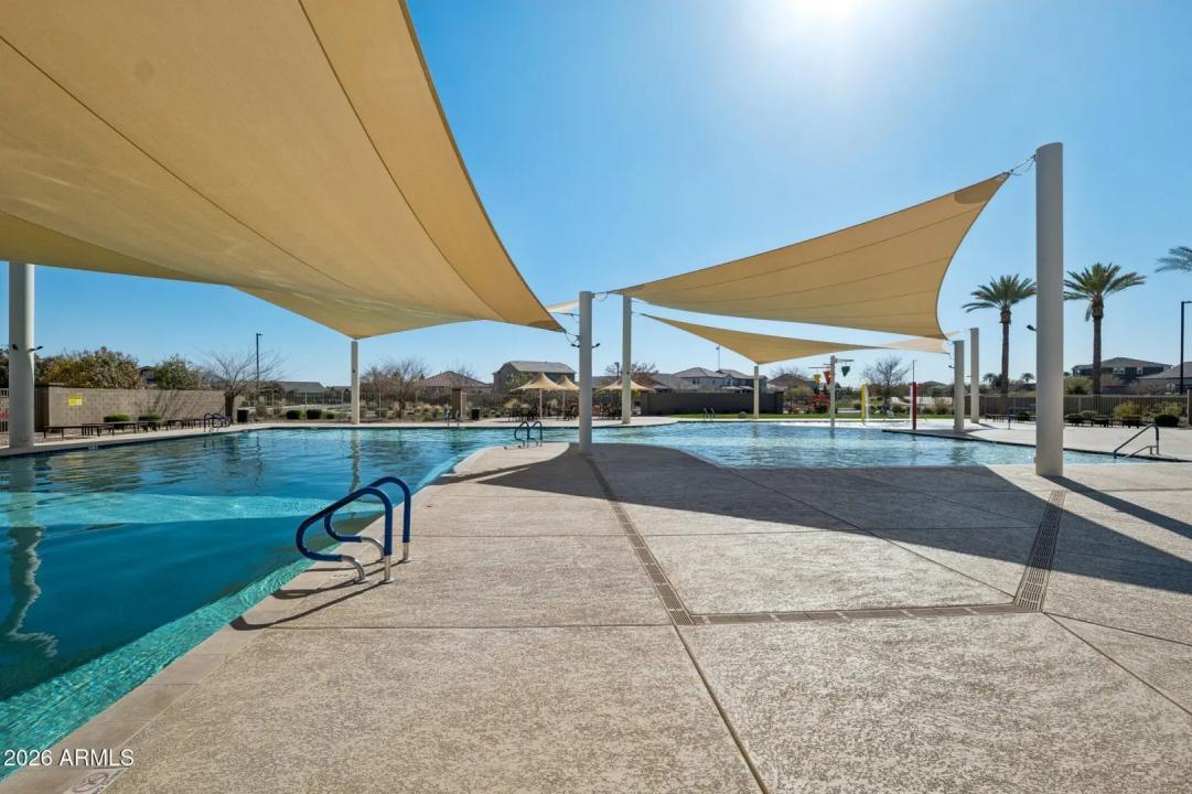 Real Estate Picture 33