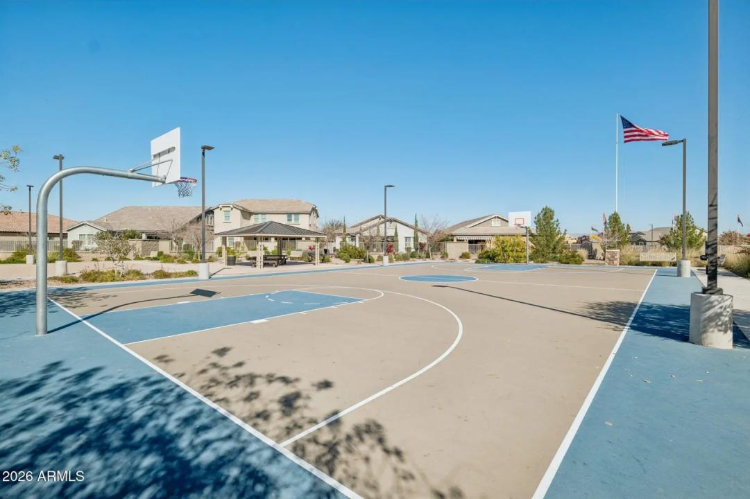 Real Estate Picture 38