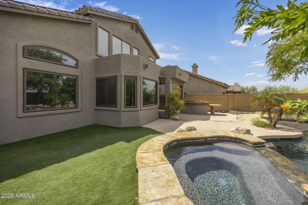 Real Estate Picture 33