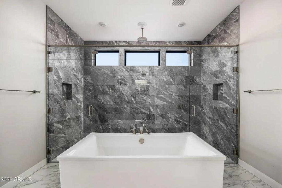 Real Estate Picture 19