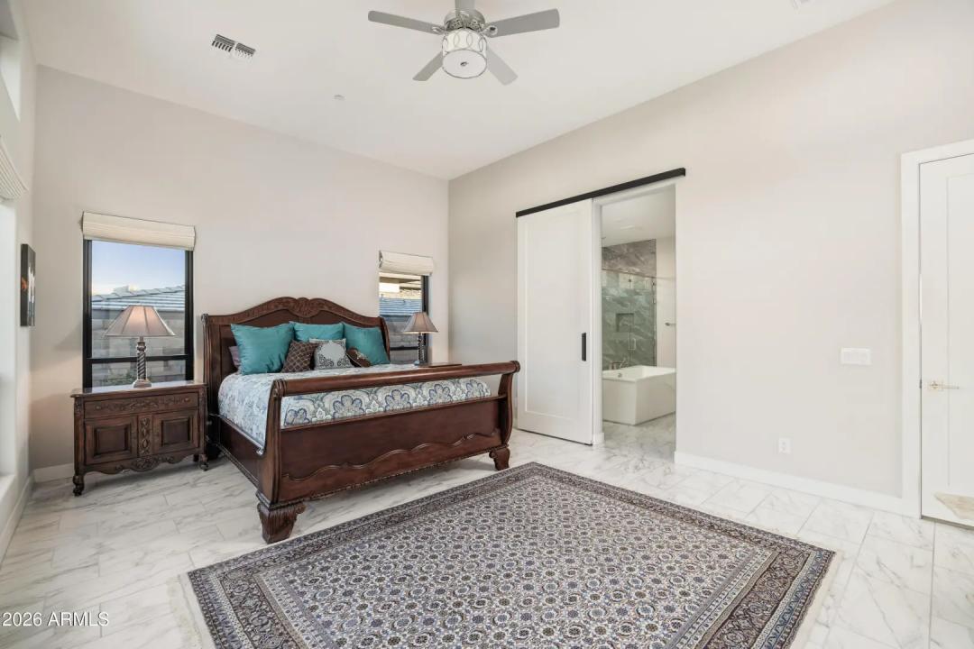 Real Estate Picture 25