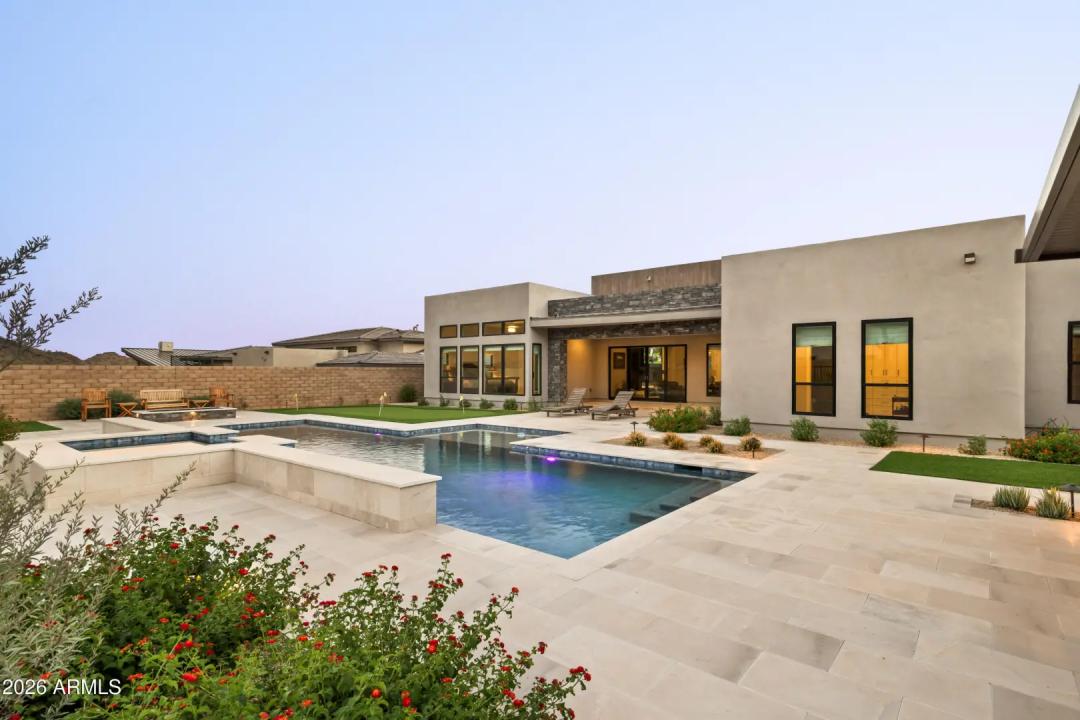 Real Estate Picture 36