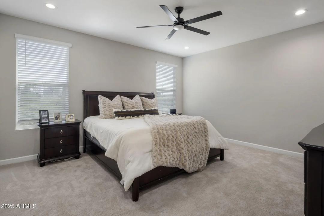 Real Estate Picture 21