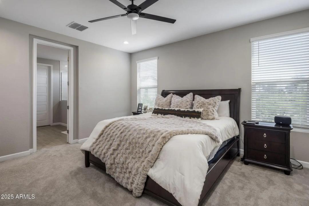 Real Estate Picture 22