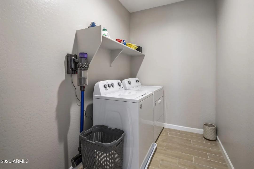 Real Estate Picture 28