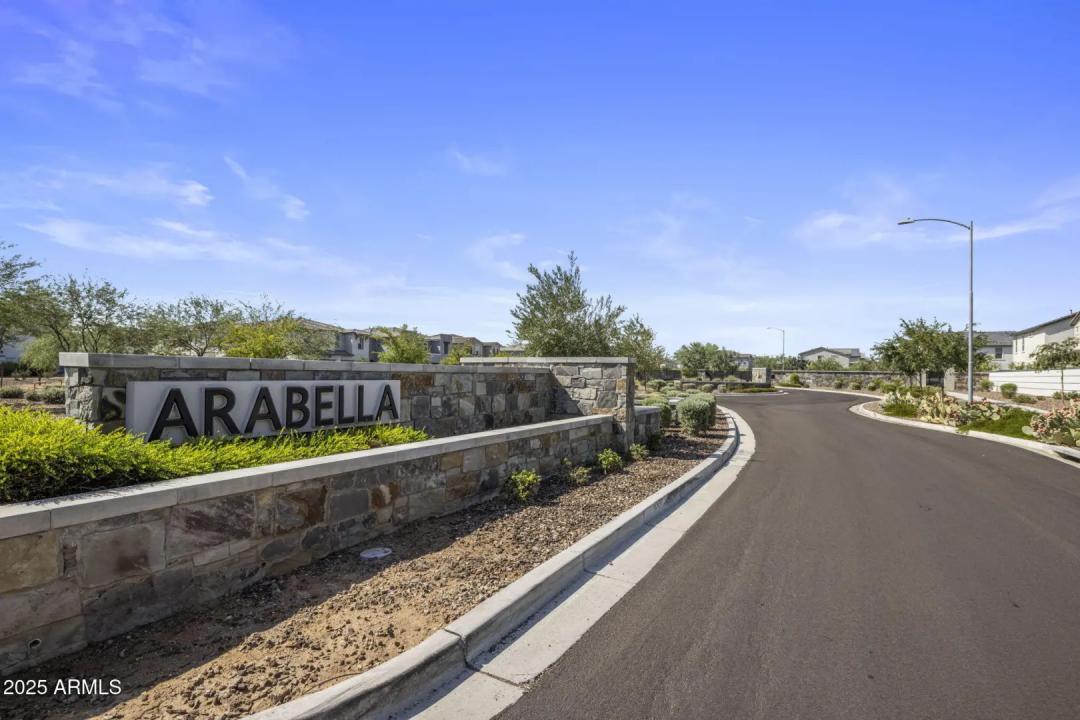 Real Estate Picture 33