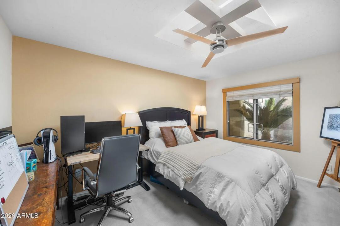 Real Estate Picture 24