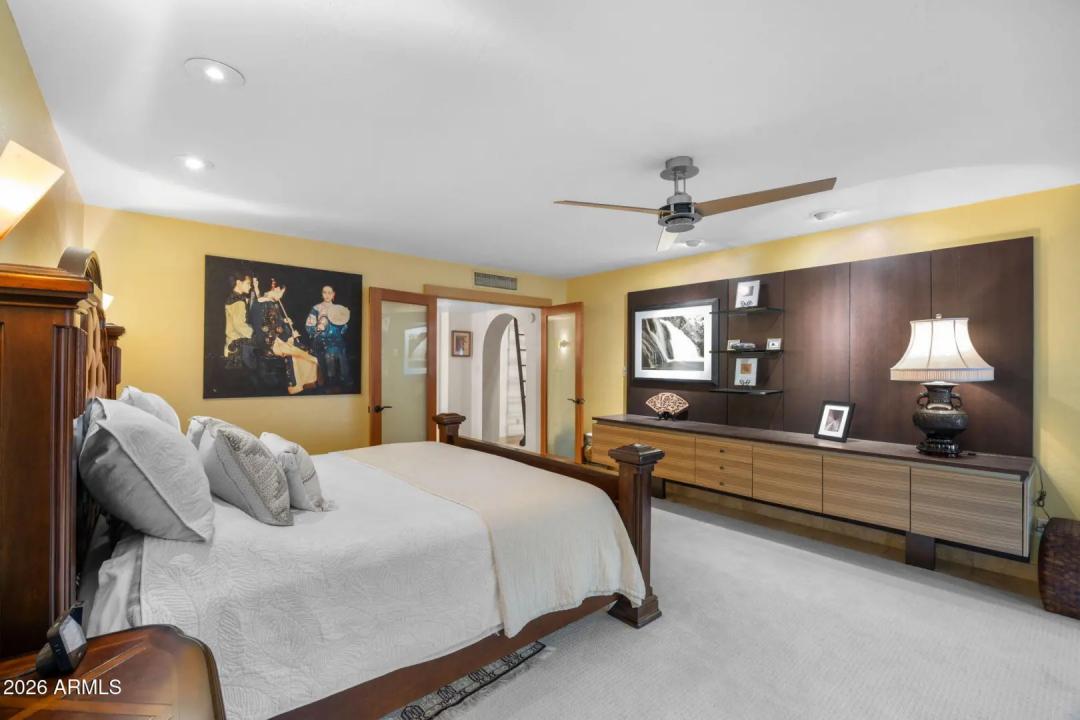 Real Estate Picture 16