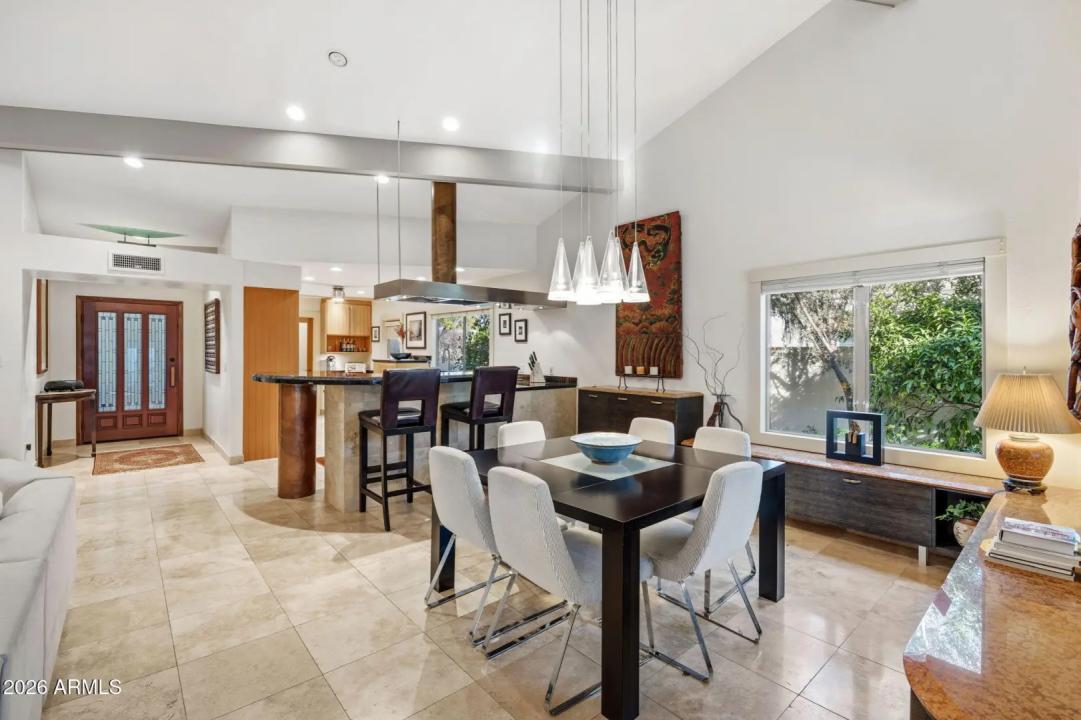 Real Estate Picture 9