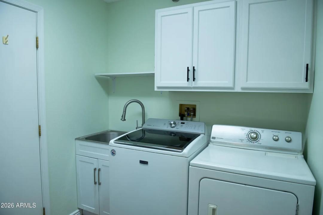 Real Estate Picture 6