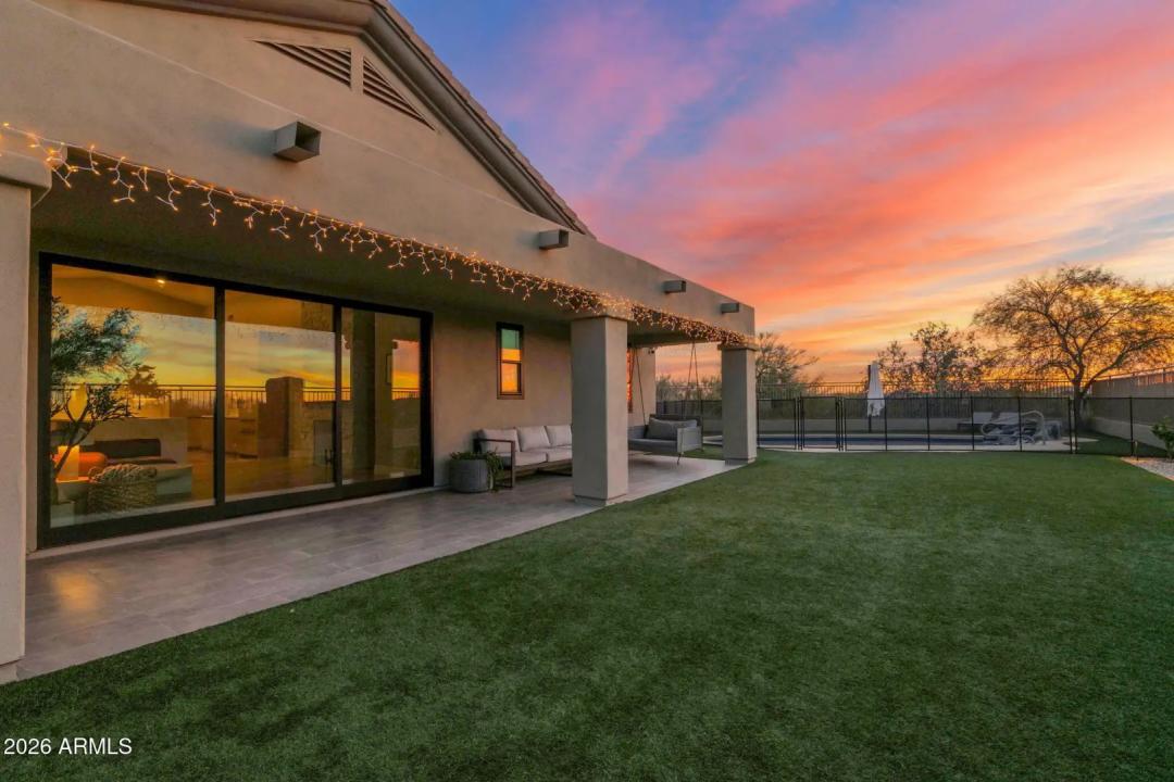 Real Estate Picture 24