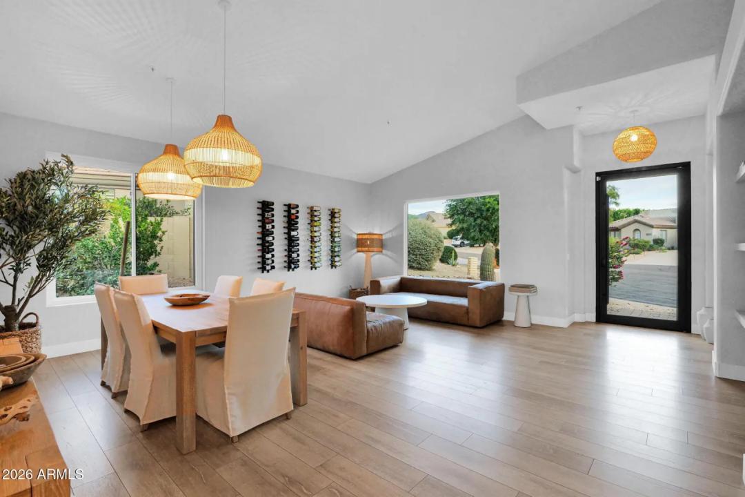 Real Estate Picture 13