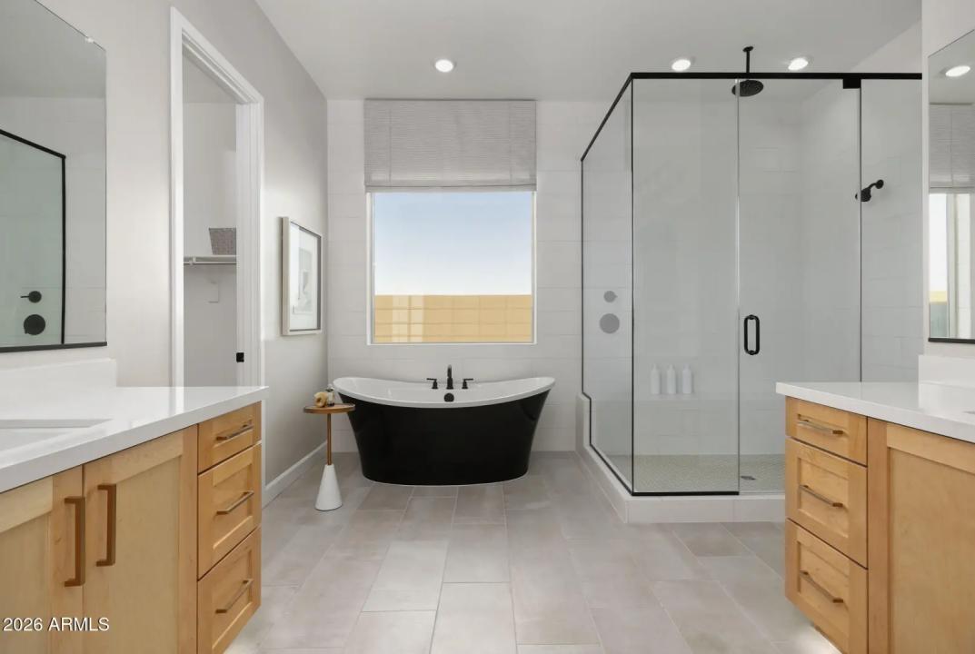 Real Estate Picture 15