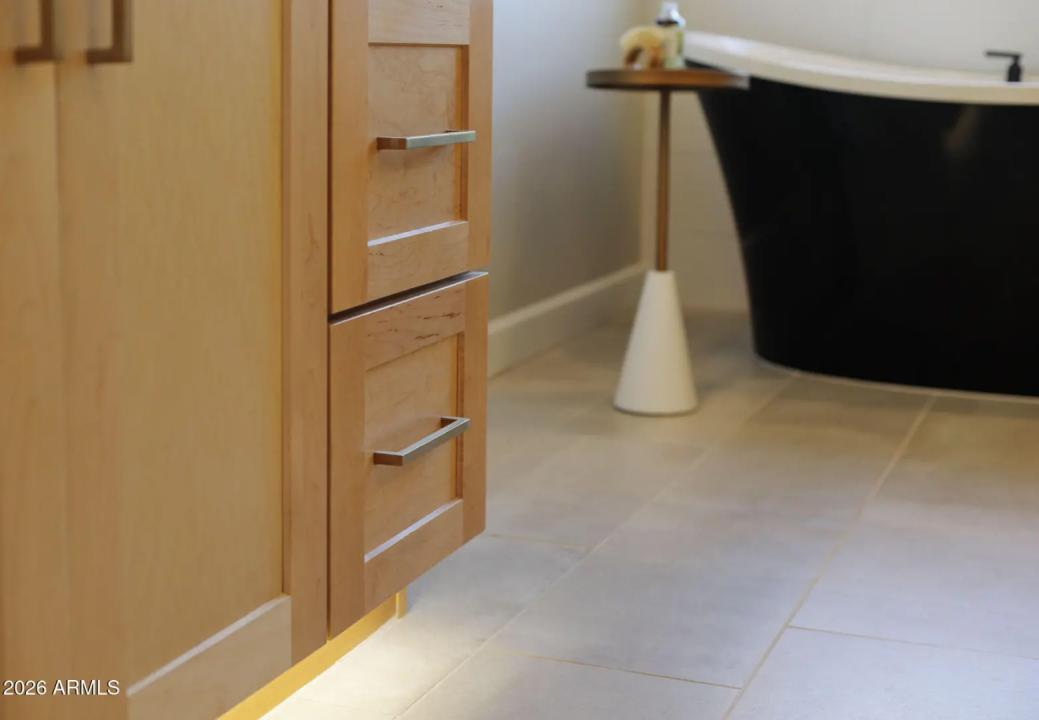 Real Estate Picture 22