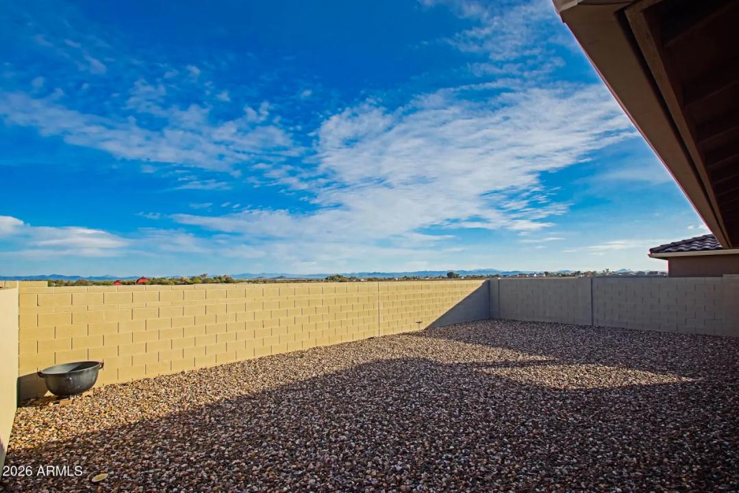 Real Estate Picture 38