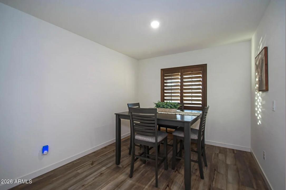 Real Estate Picture 15