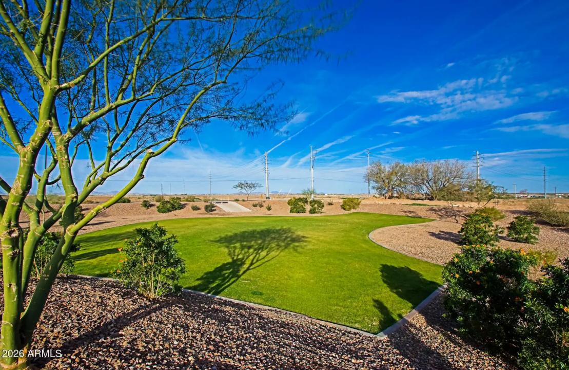 Real Estate Picture 40