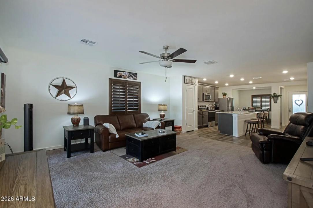 Real Estate Picture 22