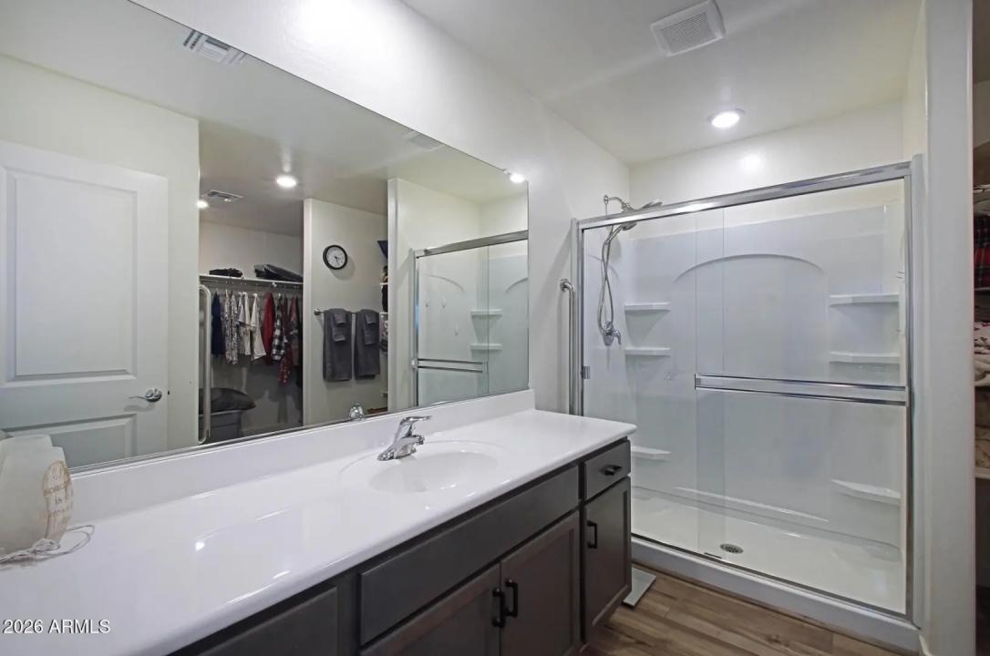 Real Estate Picture 27