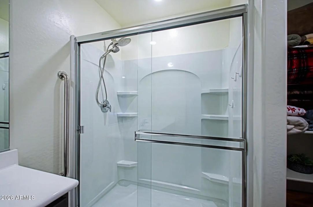 Real Estate Picture 28