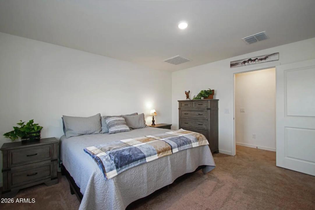 Real Estate Picture 25