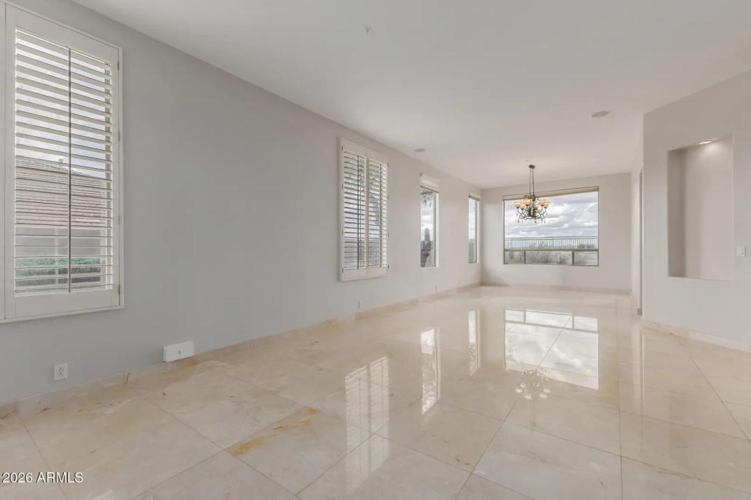 Real Estate Picture 6