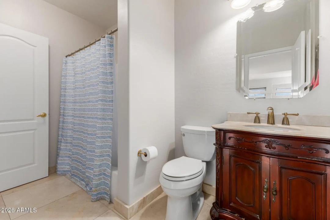 Real Estate Picture 23