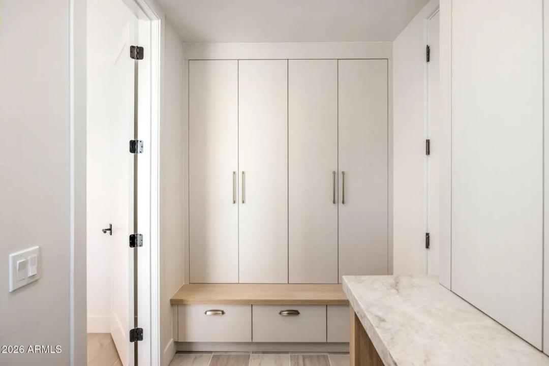 Real Estate Picture 19