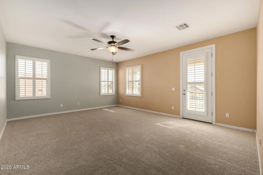 Real Estate Picture 28