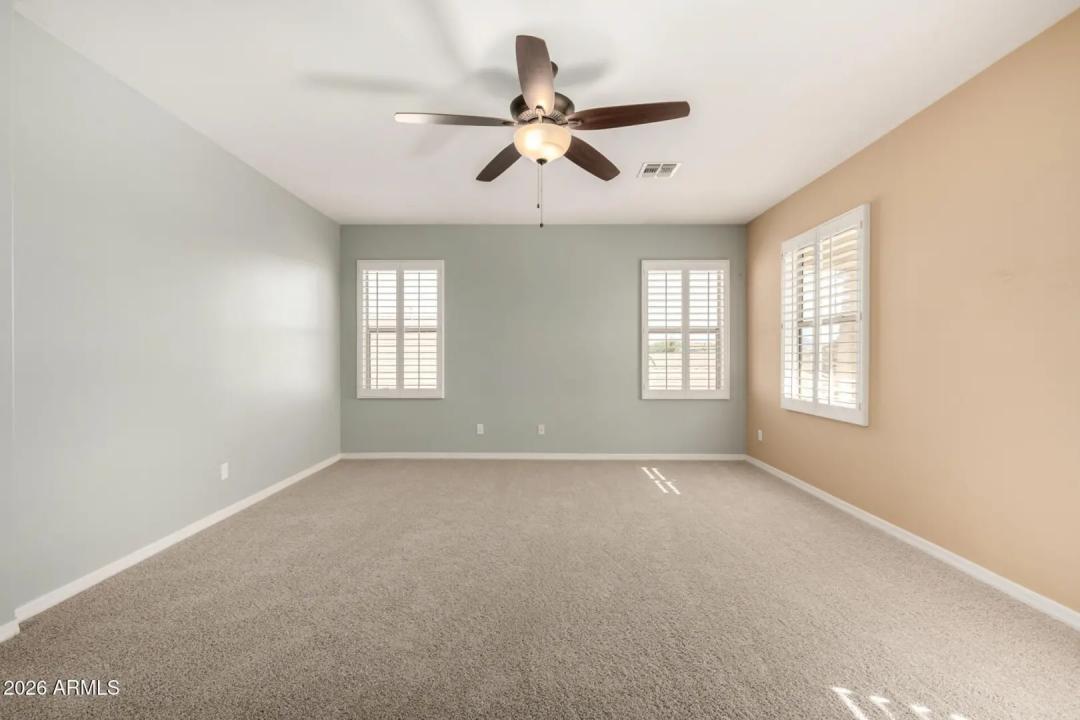 Real Estate Picture 26