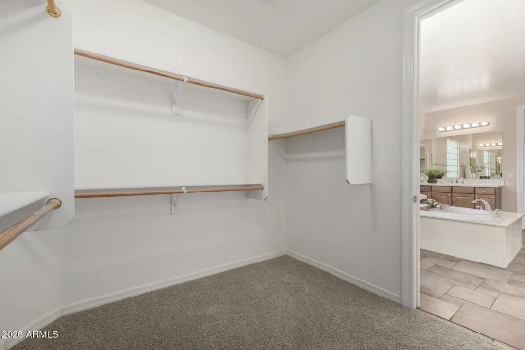 Real Estate Picture 32