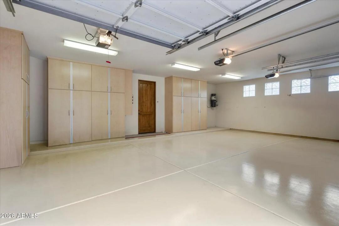 Real Estate Picture 43