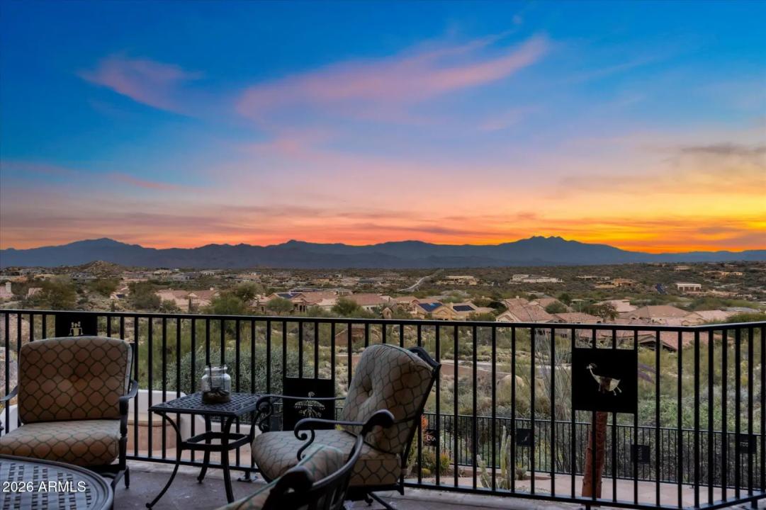 Real Estate Picture 3