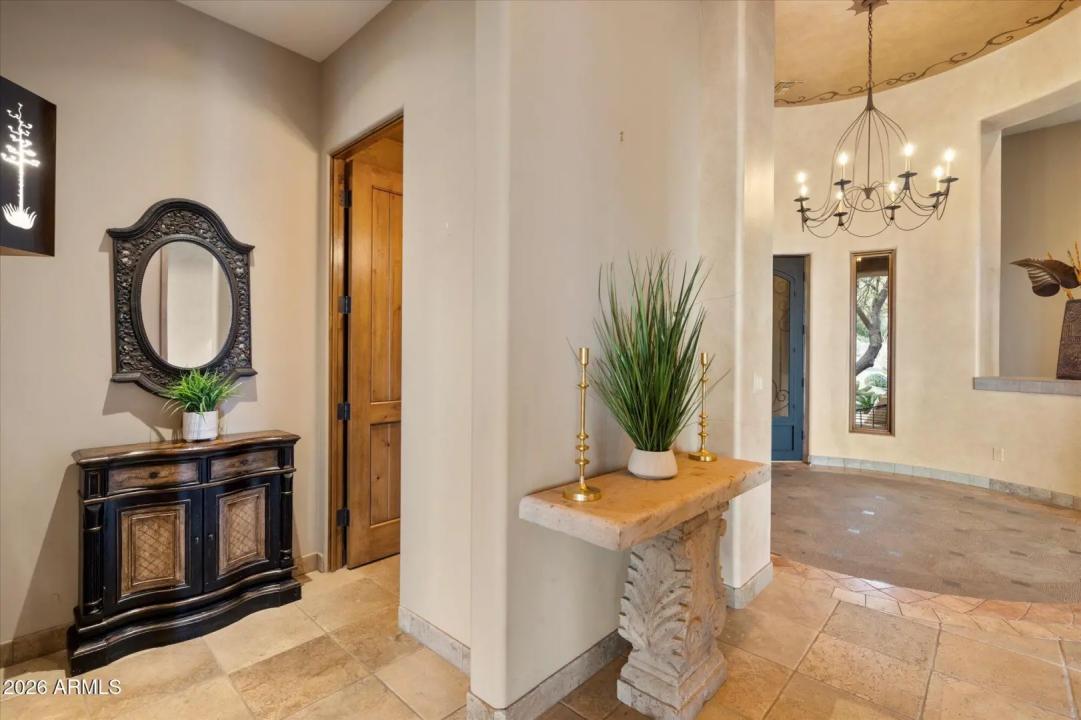 Real Estate Picture 9
