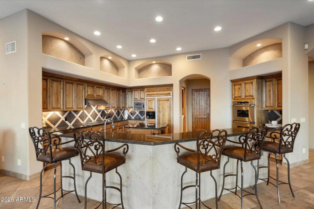 Real Estate Picture 13
